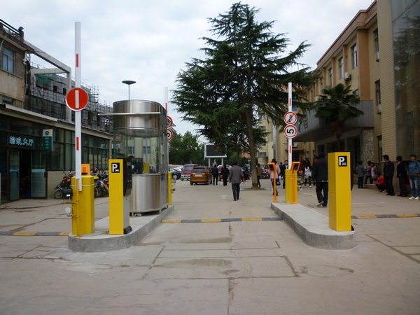 車牌識別系統多方面的應用彰顯其在安防行業中的優勢